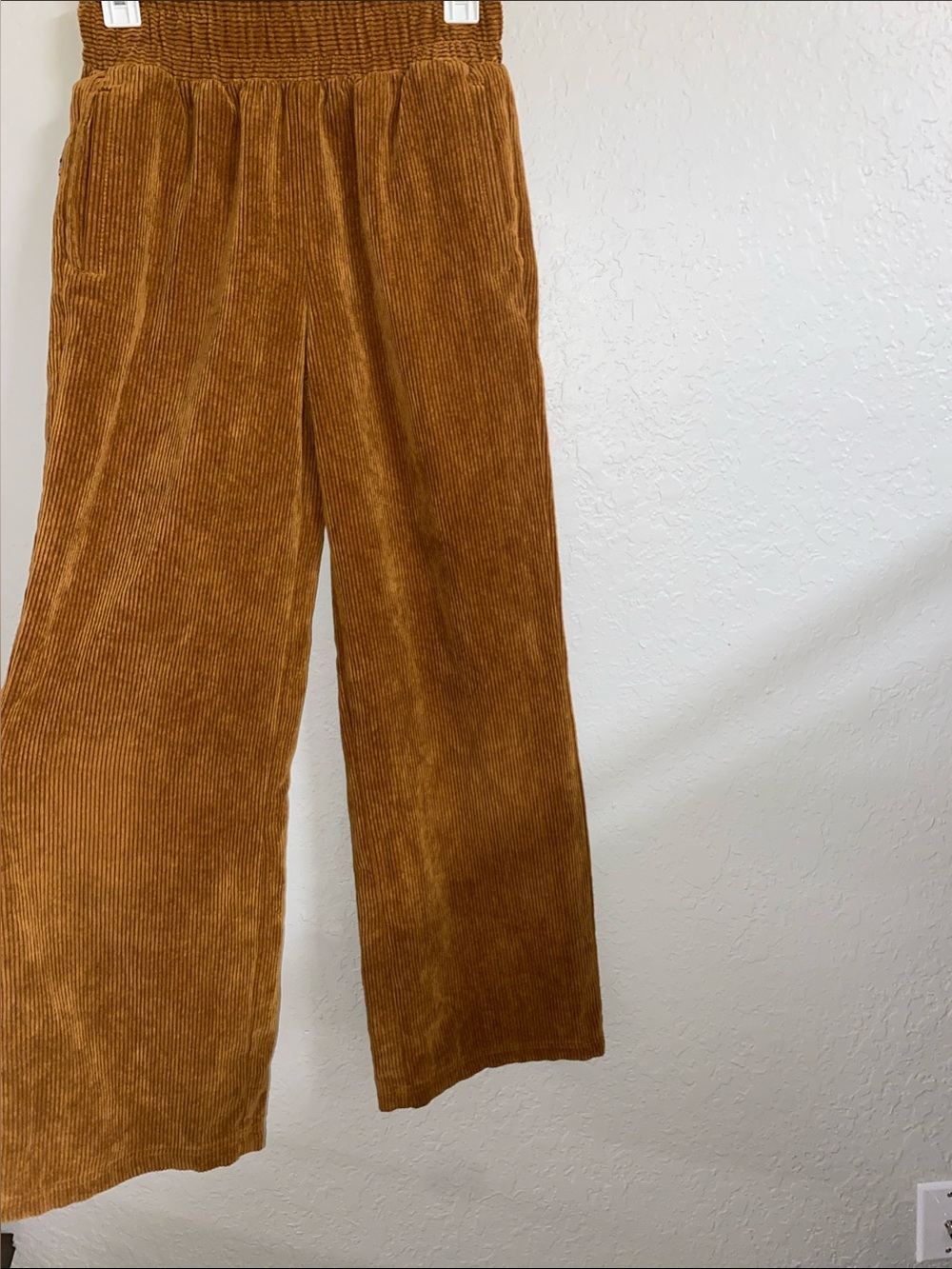 Forever 21 Wide-Leg Corduroy Pants in Camel